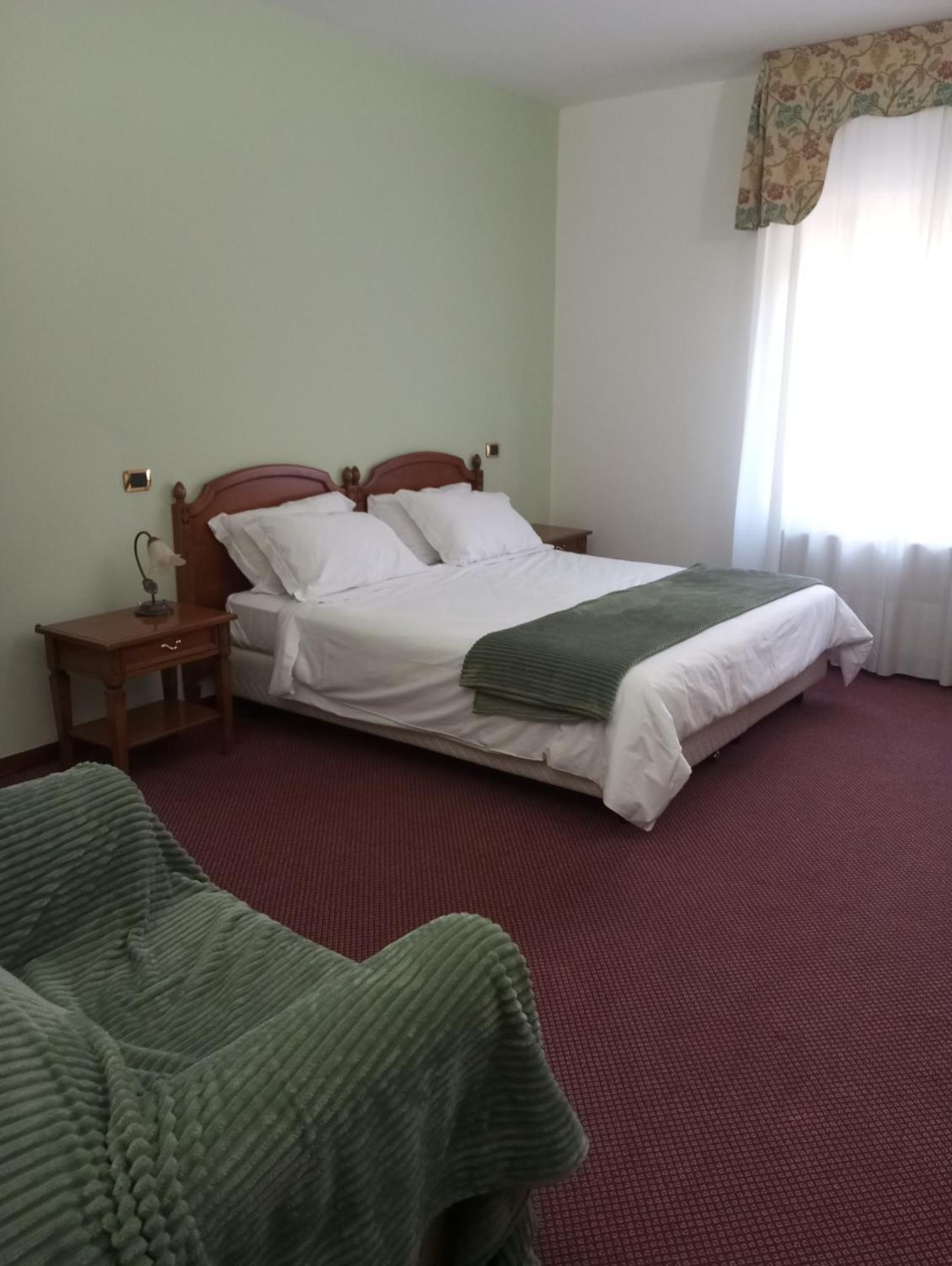 Regina Hotel Pollino Morano Calabro Esterno foto