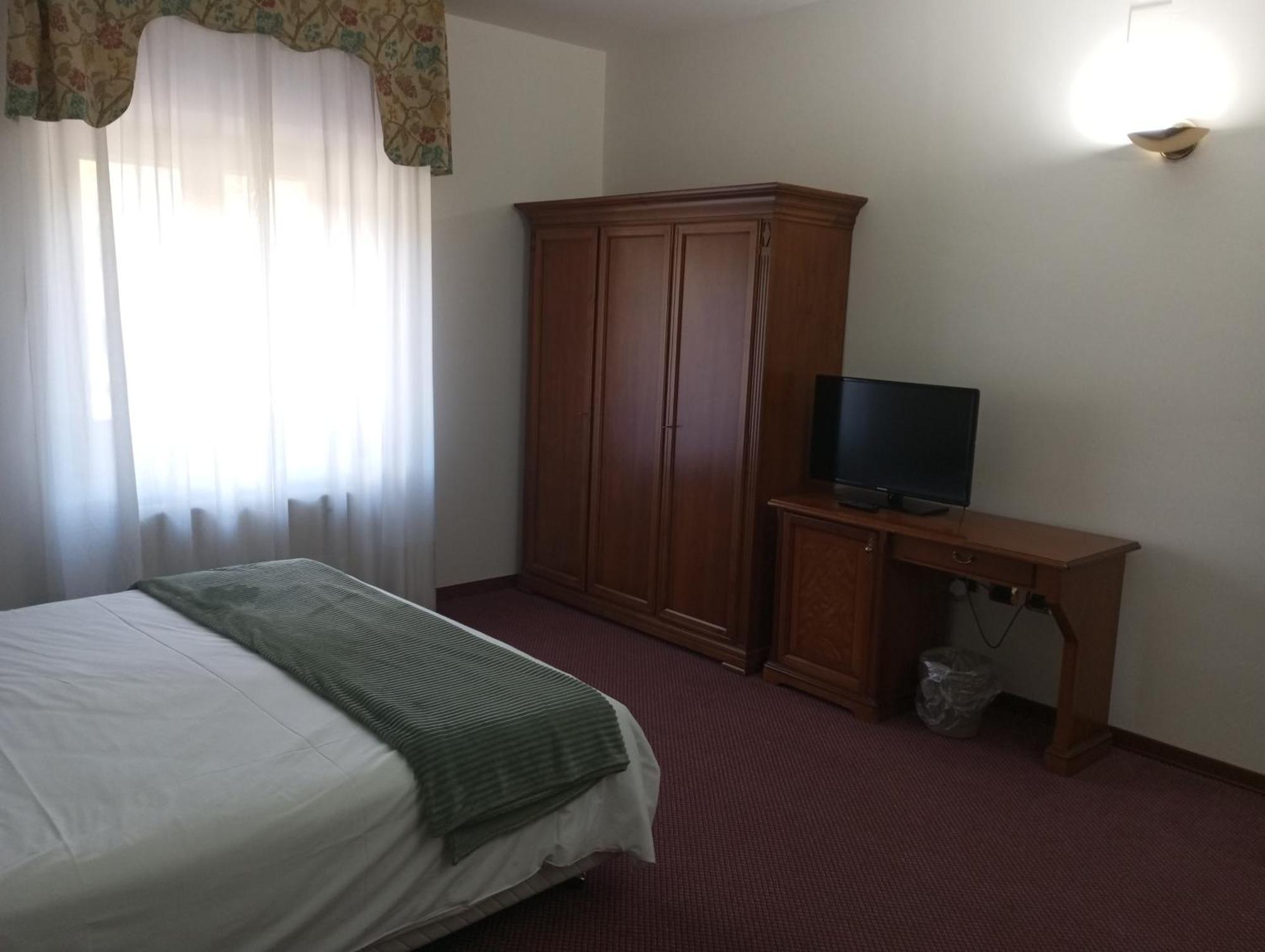 Regina Hotel Pollino Morano Calabro Esterno foto